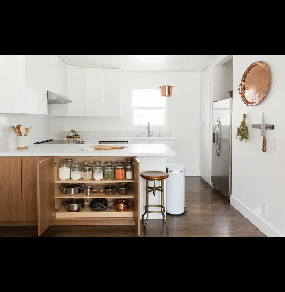 Small Kitchen Declutter & Cleaning