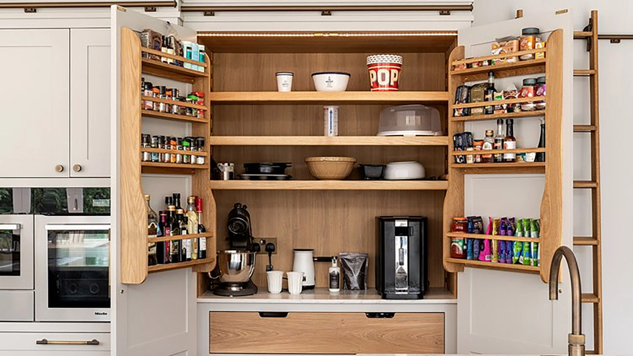 Creative Compact Kitchen Storage Ideas for Small Spaces